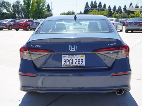 Used 2025 Honda Civic Sport image 11