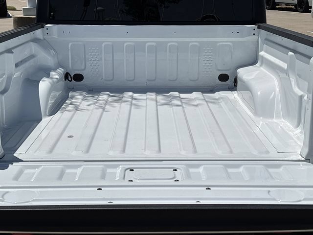 Used 2023 Jeep Gladiator Rubicon w/ Cold Weather Group AWD/4WD image 31