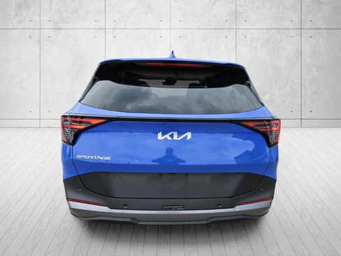New 2026 Kia Sportage EX FWD image 6