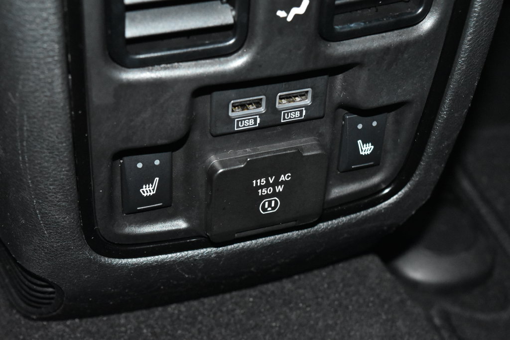 Used 2023 Dodge Durango GT AWD/4WD image 23