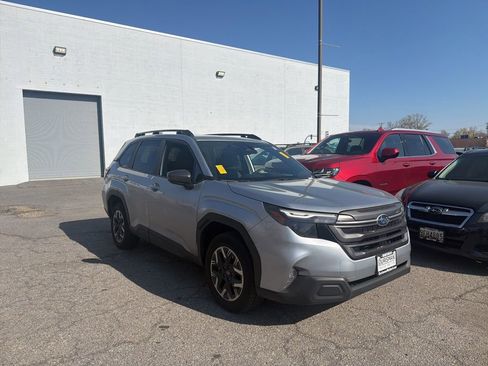 Used 2026 Subaru Forester Premium image 1