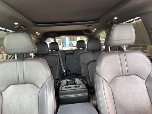 Used 2025 Honda Pilot Black Edition image 22