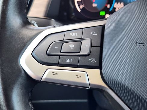 Used 2025 Volkswagen Atlas SEL Premium R-Line AWD/4WD image 24