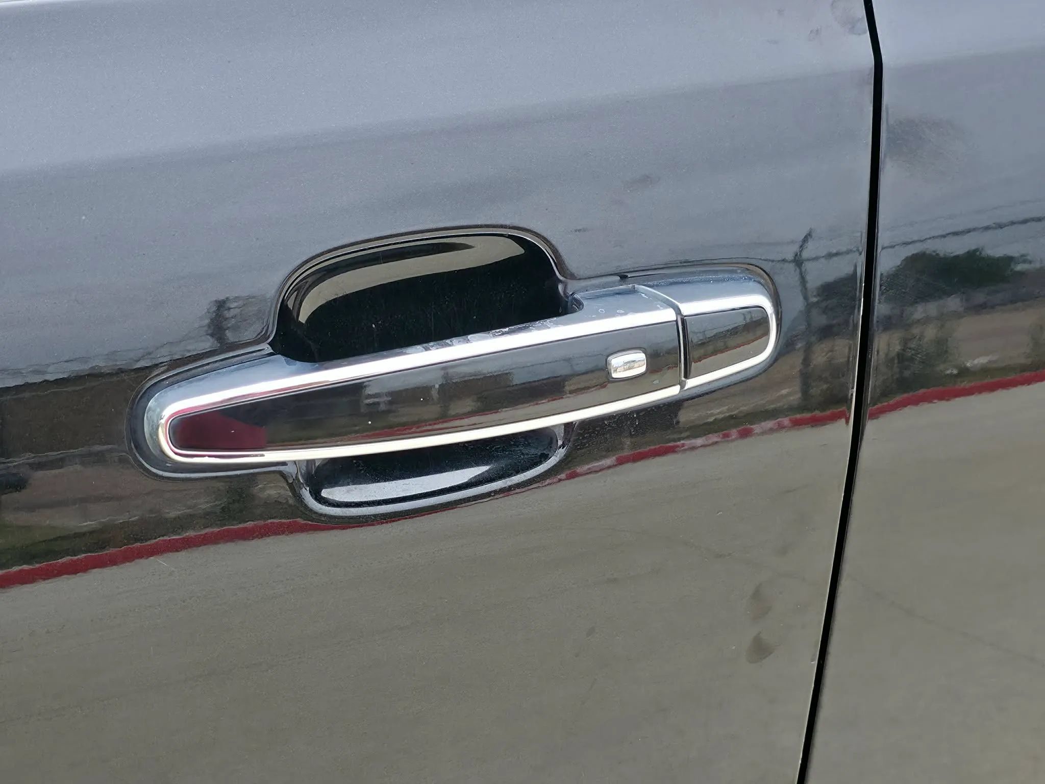 Used 2018 GMC Acadia Denali w/ Technology Package FWD image 32