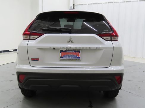 New 2026 Mitsubishi Eclipse Cross ES image 4