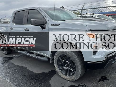 Used 2024 Chevrolet Silverado 1500 Custom Trail Boss w/ Turbomax Blackout Package AWD/4WD image 1