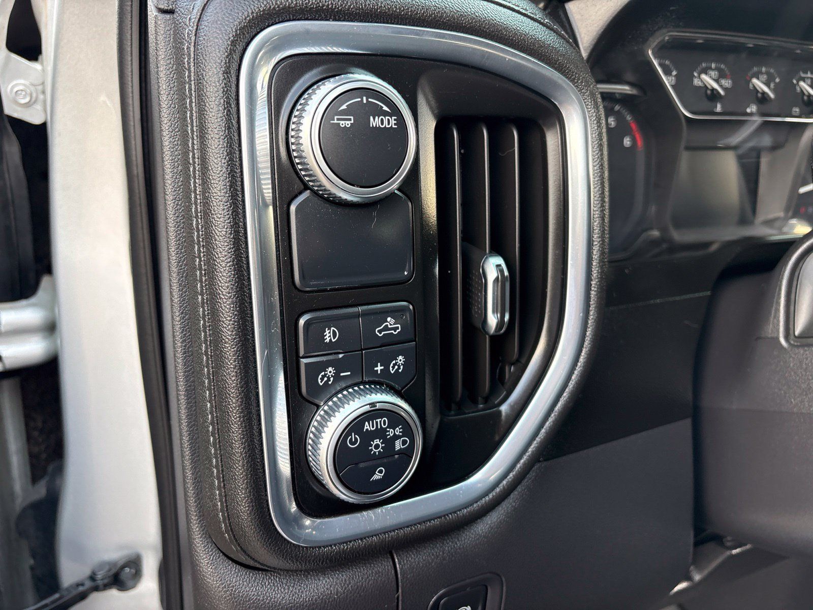 Used 2021 GMC Sierra 1500 SLT w/ SLT Premium Plus Package RWD image 14