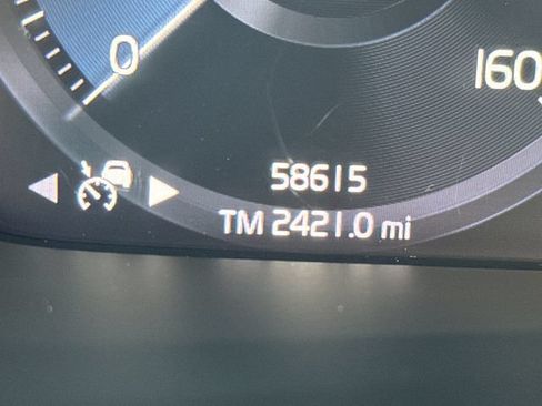 Used 2019 Volvo XC40 T5 Inscription AWD/4WD image 37