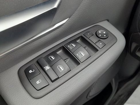 Used 2023 RAM 1500 Big Horn AWD/4WD image 36