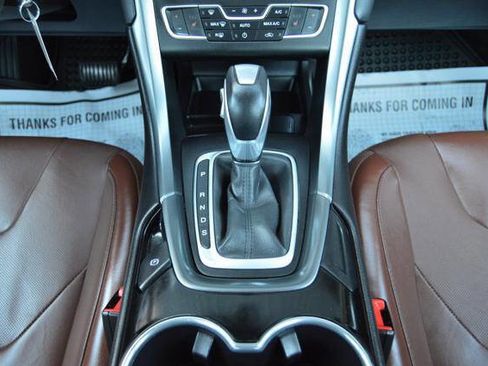 Used 2016 Ford Fusion SE w/ Equipment Group 202A image 23