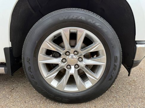 Used 2021 Chevrolet Silverado 1500 LTZ image 42