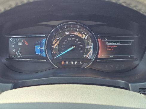 Used 2018 Ford Explorer XLT w/ Equipment Group 202A AWD/4WD image 41