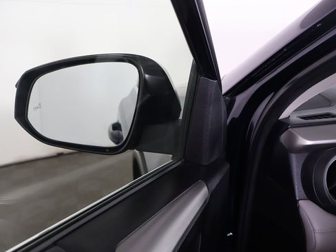 Used 2017 Toyota RAV4 XLE FWD image 33