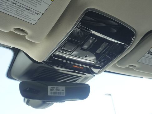 New 2026 Land Rover Range Rover SE AWD/4WD image 16