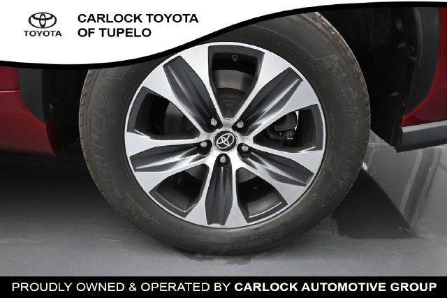 Used 2023 Toyota Highlander XLE FWD image 14