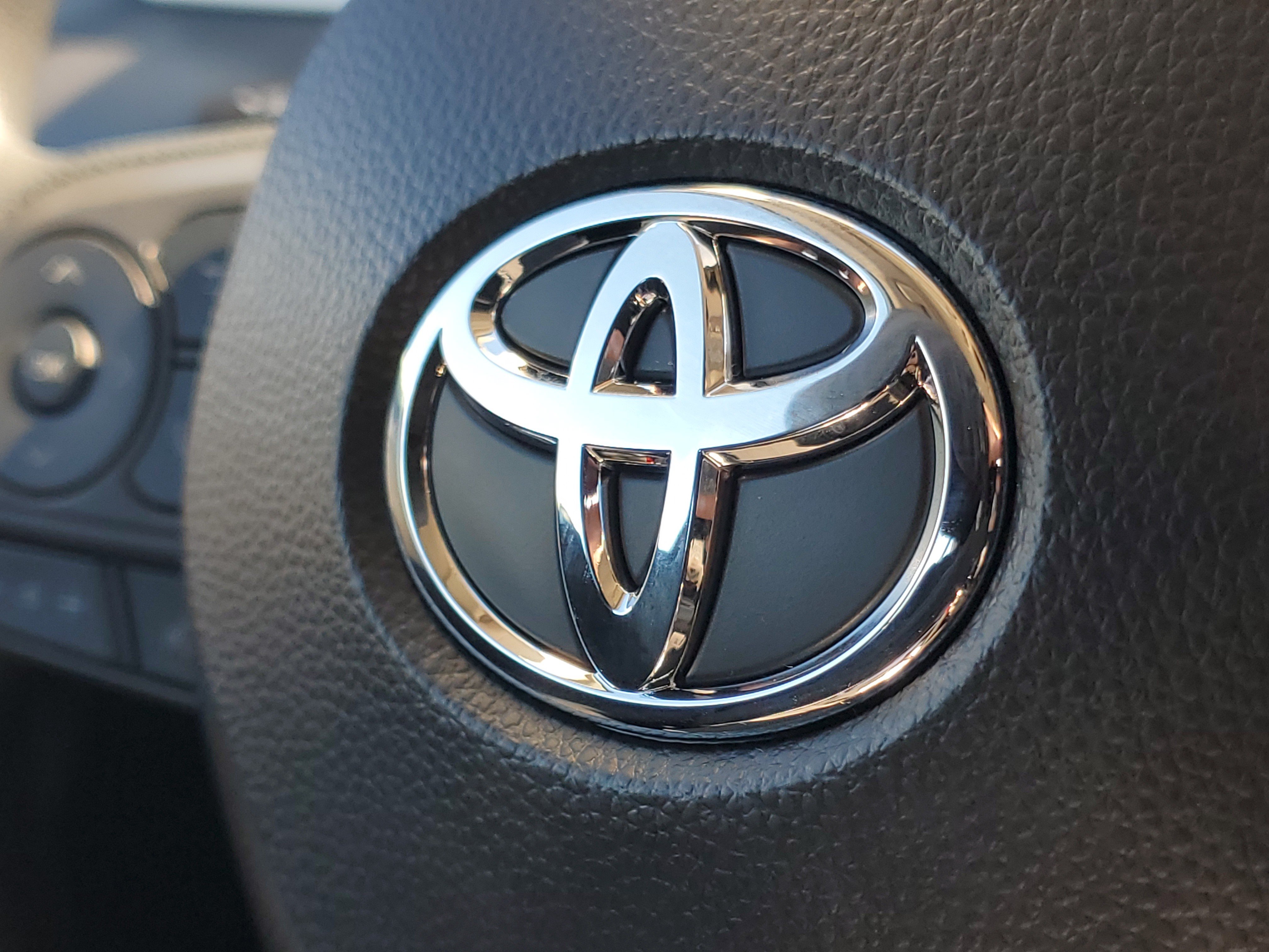 New 2027 Toyota Corolla LE w/ LE Premium Package FWD image 24