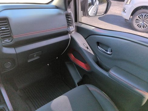 Certified 2022 Nissan Frontier PRO-4X AWD/4WD image 17