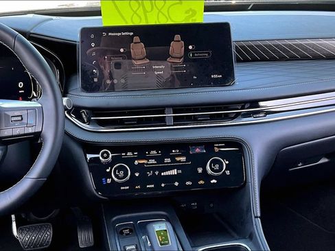 Used 2026 INFINITI QX60 Autograph w/ Dark Cargo Package AWD/4WD image 8