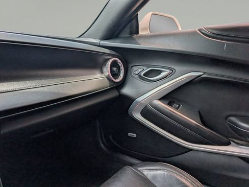 Used 2019 Chevrolet Camaro SS RWD image 26
