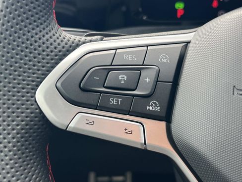 New 2025 Volkswagen GTI SE image 7