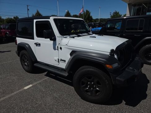 Used 2023 Jeep Wrangler Sport AWD/4WD image 2