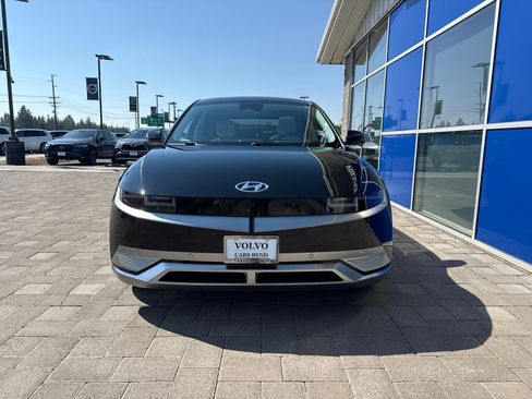 Used 2023 Hyundai Ioniq 5 Limited AWD/4WD image 3