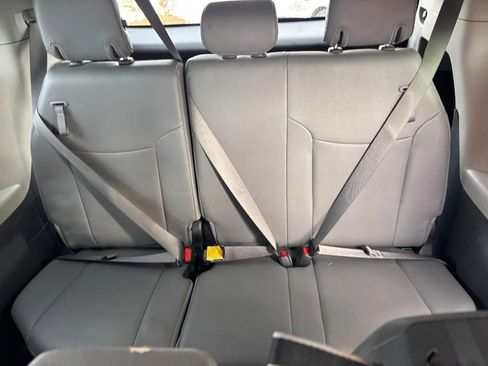 Used 2024 Toyota Sienna XLE image 16