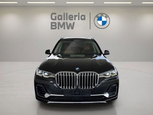 Used 2022 BMW X7 xDrive40i w/ Executive Package image 3