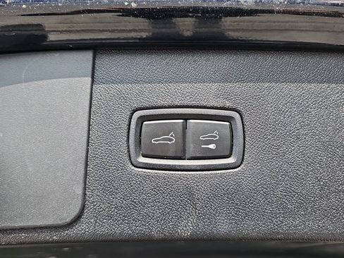 Used 2019 Porsche Cayenne AWD/4WD image 11