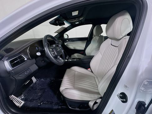 Used 2025 Genesis G70 2.5T w/ Sport Prestige Package image 12