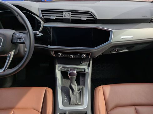 Used 2022 Audi Q3 2.0T Premium w/ Convenience Package image 34