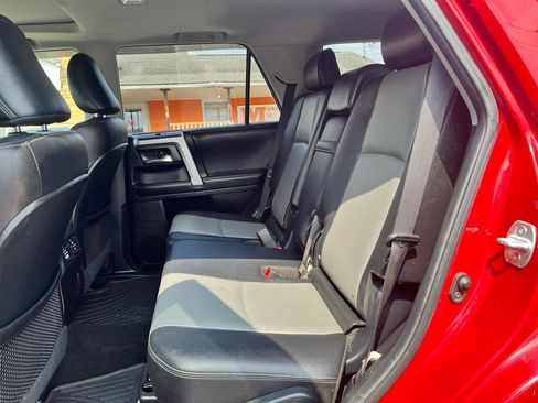 Used 2014 Toyota 4Runner SR5 Premium image 14