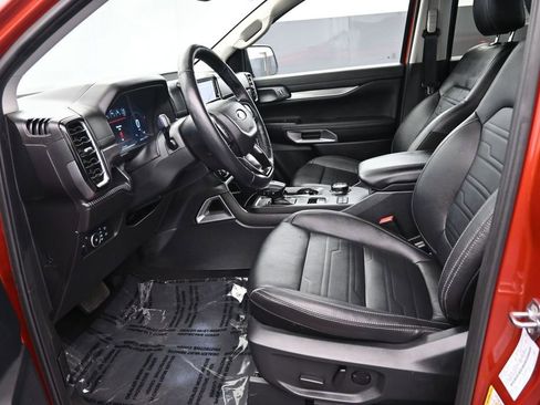 Used 2024 Ford Ranger Lariat w/ Trailer Tow Package AWD/4WD image 17