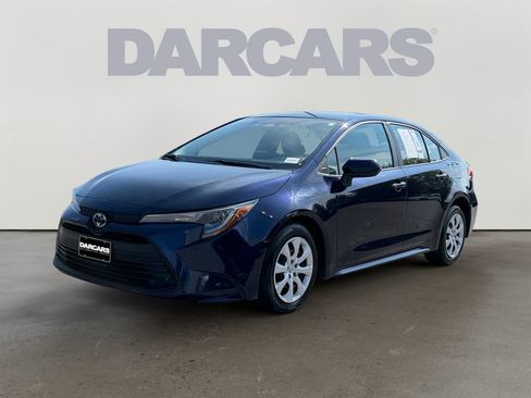 Used 2024 Toyota Corolla LE FWD image 3