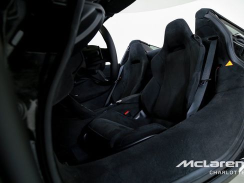 Used 2024 McLaren 750S Spider RWD image 13