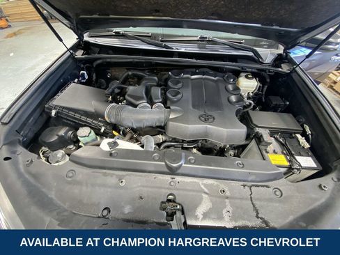 Used 2022 Toyota 4Runner Limited AWD/4WD image 38