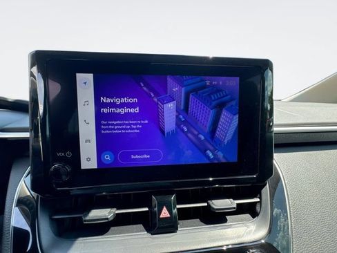 Used 2025 Toyota Corolla LE FWD image 23
