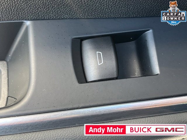 Used 2026 GMC Acadia Elevation w/ Elevation Premium Package FWD image 40
