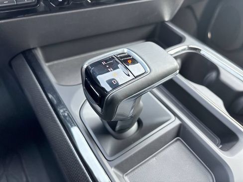 Used 2023 Chevrolet Silverado 1500 ZR2 w/ Technology Package AWD/4WD image 20