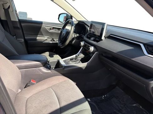 Certified 2024 Toyota RAV4 XLE FWD image 20