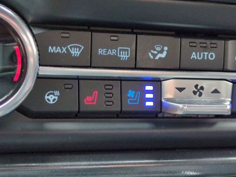Used 2024 Ford Expedition Limited RWD image 24