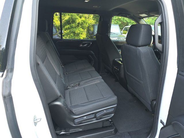 Used 2021 Chevrolet Suburban LS RWD image 27