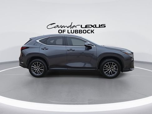 Used 2025 Lexus NX 250 FWD w/ Towing Package (2000 Lbs) image 9