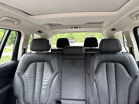 Used 2020 BMW X7 xDrive40i w/ Premium Package AWD/4WD image 25