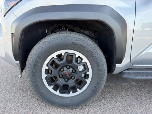 Used 2025 Toyota 4Runner TRD Off-Road Premium w/ Tow Technology Package AWD/4WD image 44