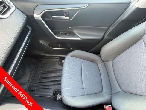 Used 2025 Toyota RAV4 XLE w/ Convenience Package AWD/4WD image 20