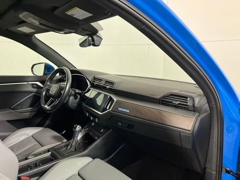 Used 2020 Audi Q3 2.0T Prestige w/ Prestige Package image 24