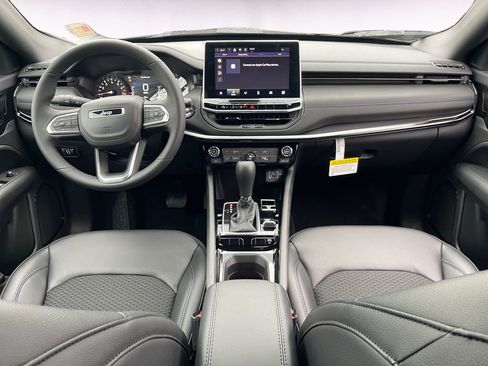 New 2026 Jeep Compass Latitude AWD/4WD image 11