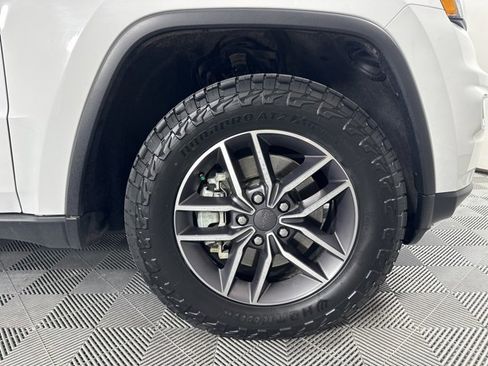 Used 2021 Jeep Grand Cherokee Limited image 9