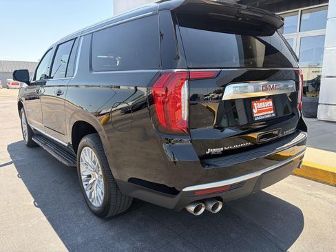 Used 2024 GMC Yukon XL Denali w/ Max Trailering Package AWD/4WD image 8